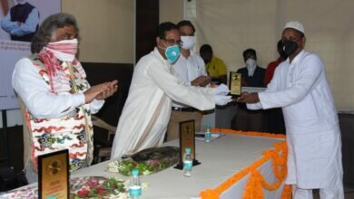 Master Weavers felicitated at WSC
